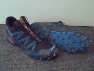 Meine blauen Salomon Speedcross 3 Trail-Laufschuhe
