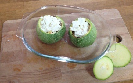 Gefuellte runde Zucchini